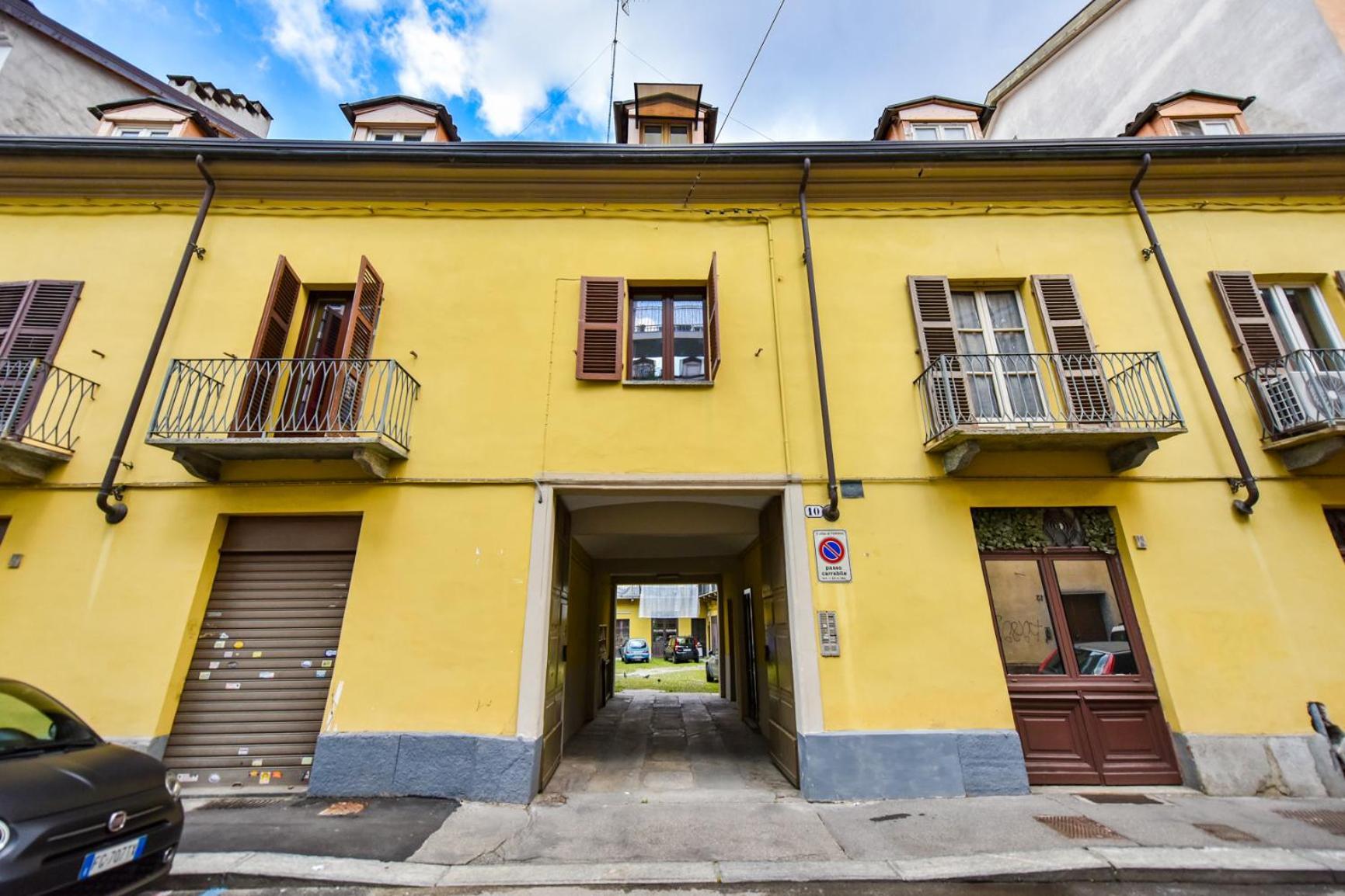 Modern Apartment Piazza Statuto Porta Susa FS Torino Esterno foto