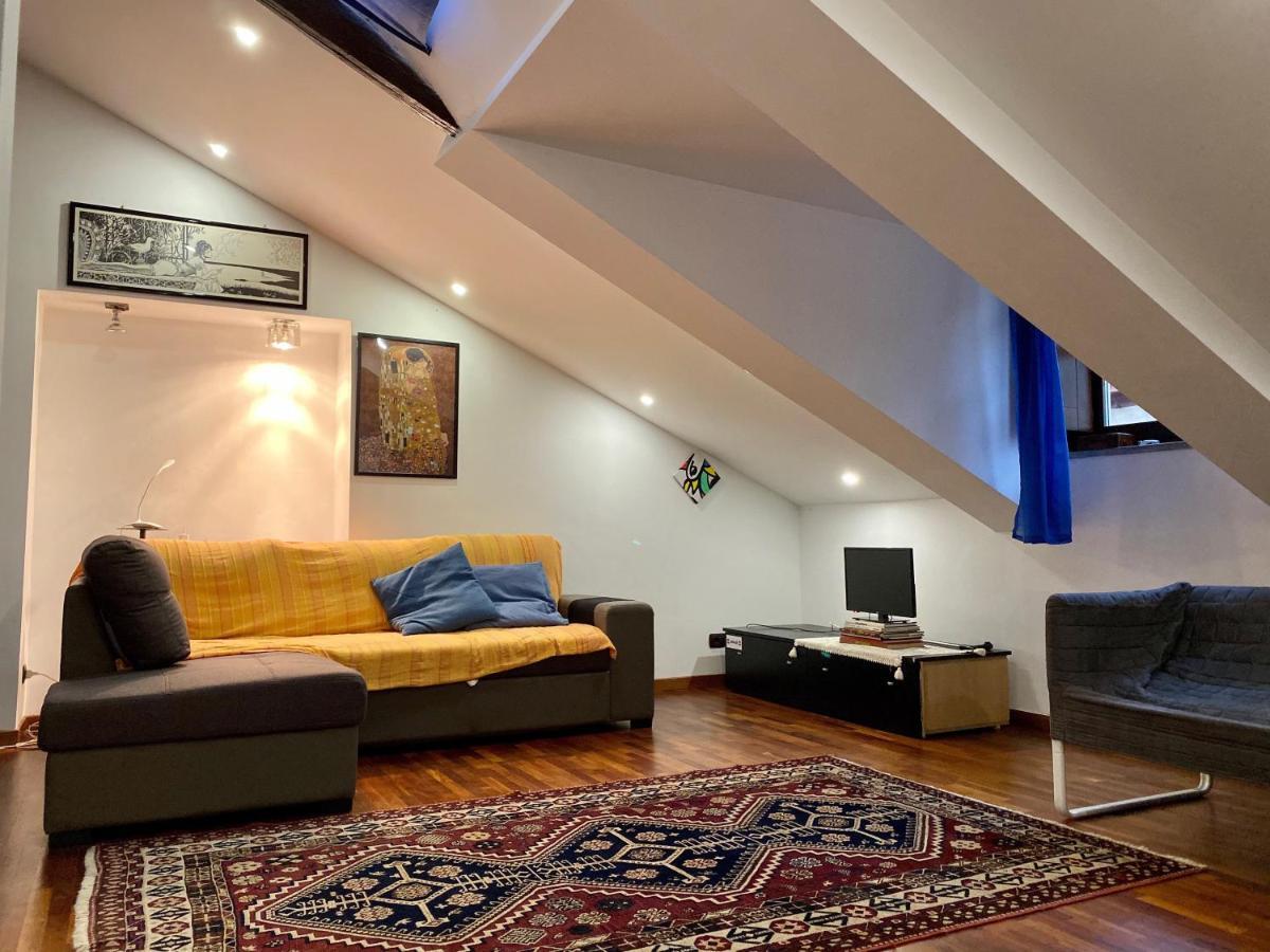 Modern Apartment Piazza Statuto Porta Susa FS Torino Esterno foto