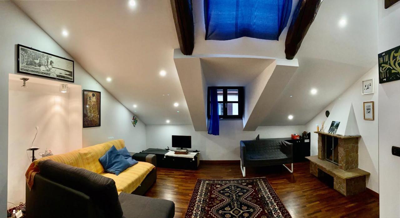 Modern Apartment Piazza Statuto Porta Susa FS Torino Esterno foto